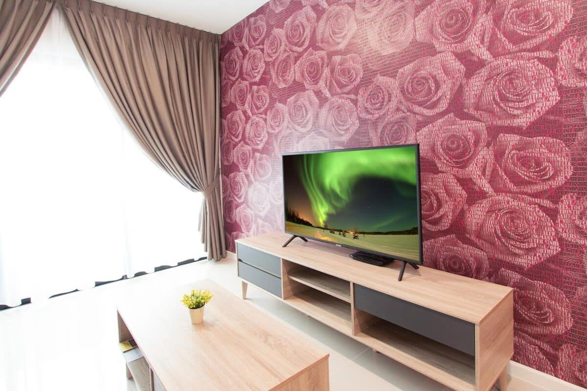 Modern, High Floor Suasana Suites 05 In Jb Johor Bahru Exterior photo